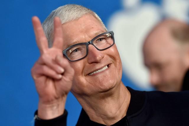  苹果库克年薪不到 1 个亿 网友表示还没网红交的税多 