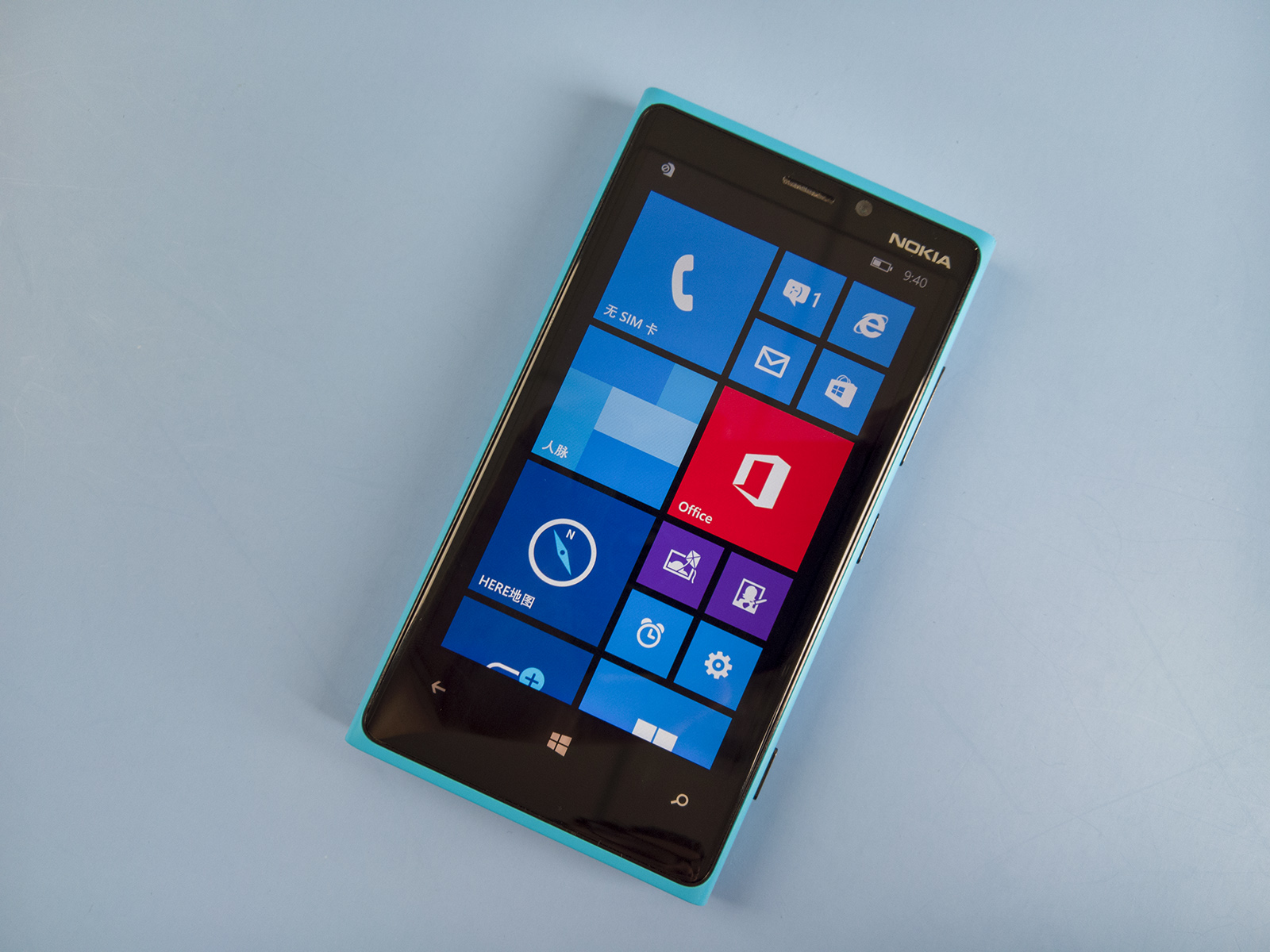 诺基亚920上市时间（Nokia Lumia 920回顾：Windows Phone 手机的巅峰之作）