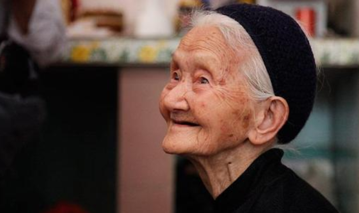 湖南第一寿星去世（127岁湖南寿星田龙玉，从清朝活到2020年，几个孩子却相继早逝）