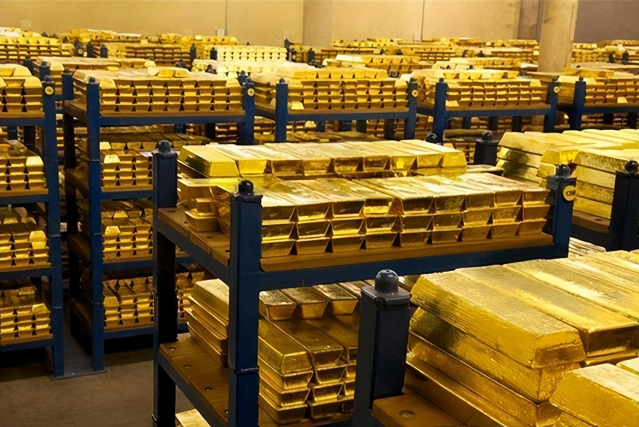高尔察克的黄金（500吨“沙皇的黄金”，在贝加尔湖“沉睡”百年，为何无人打捞？）