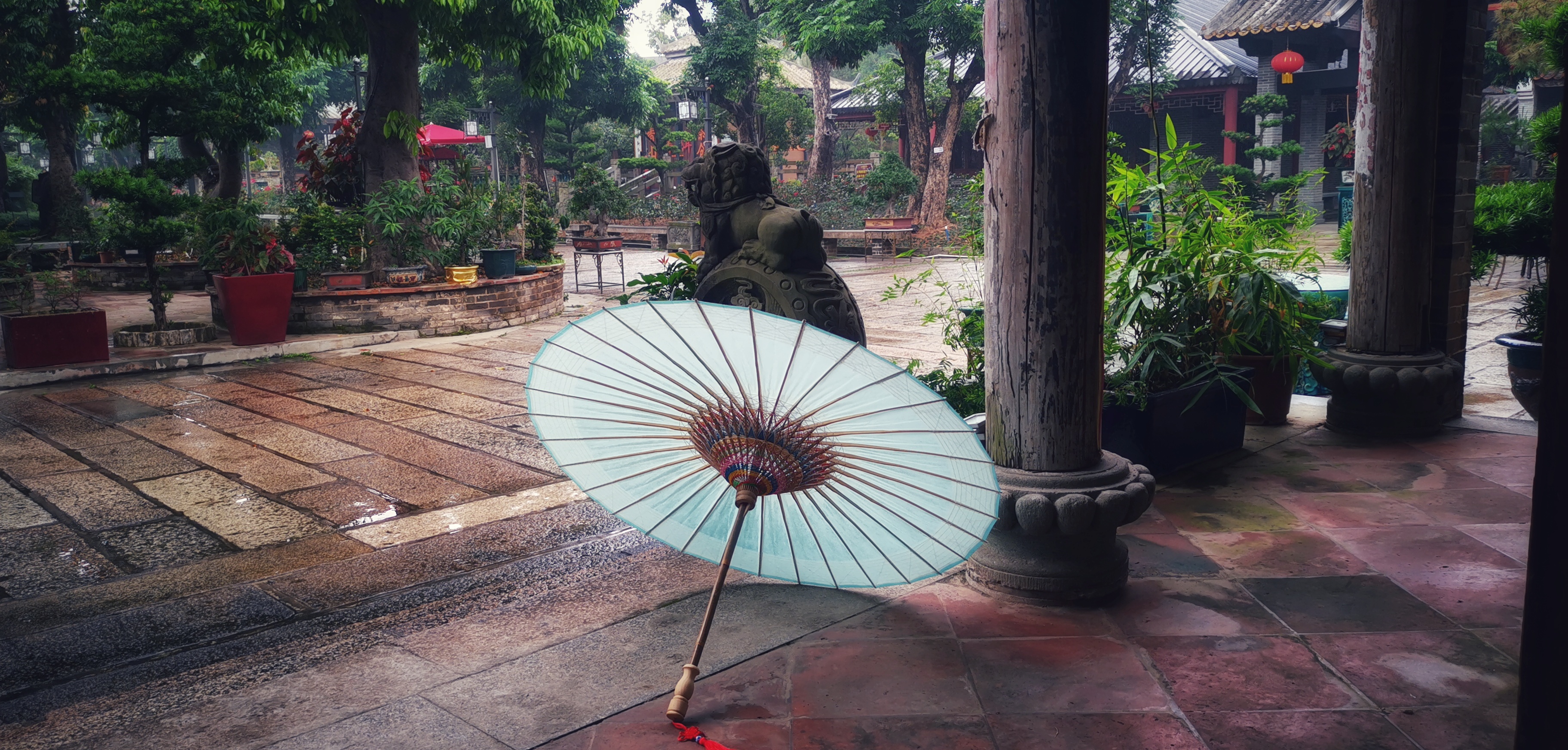雨伞是什么时候发明的（讲述雨伞：中国古代第一把雨伞是谁发明的？）
