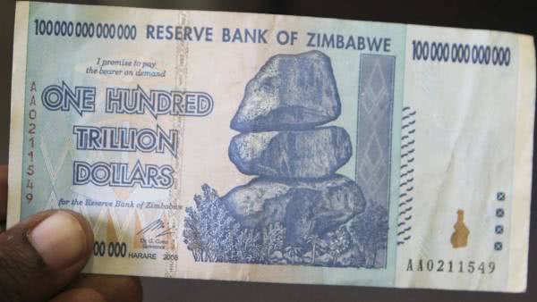 津巴布韦币汇率（津巴布韦计划年内恢复本币，曾遭遇5000亿倍通胀）