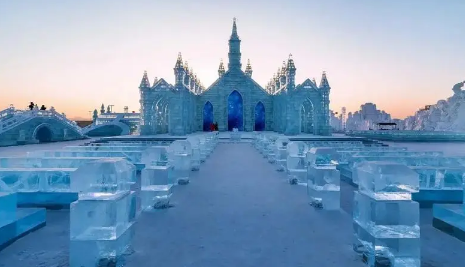 哈尔滨1月份冷还是2月份冷（哈尔滨一年冷几个月）