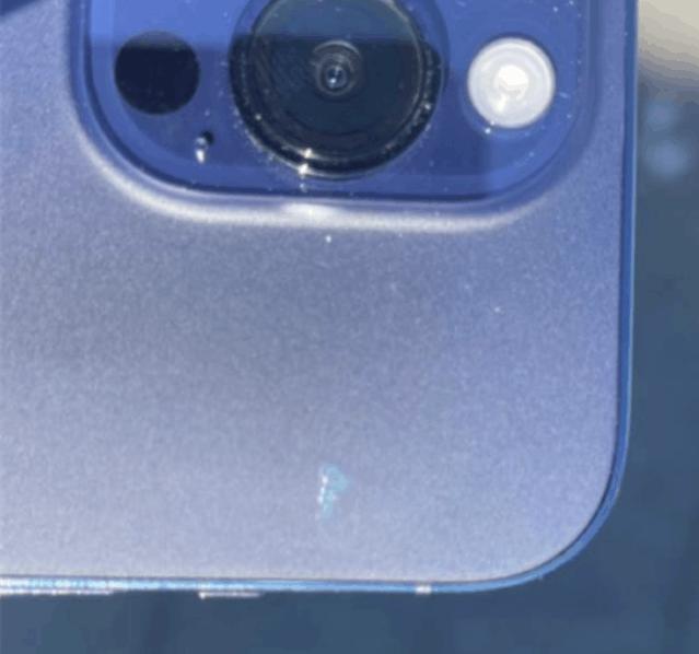 iPhone 14 Pro 紫色版有工艺缺陷：后壳大面积掉漆