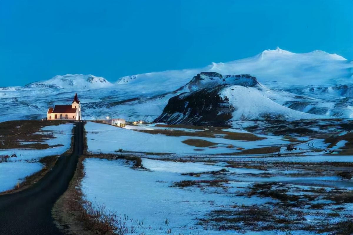 冰岛旅游费用（冰岛物价全球之最，晚餐人均消费40欧，外国人来了根本活不下去）
