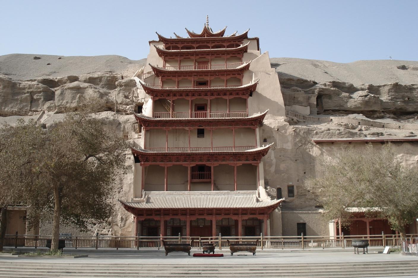 中国四大石窟（中国四大石窟指的是哪四个，古代传统文化艺术景观）