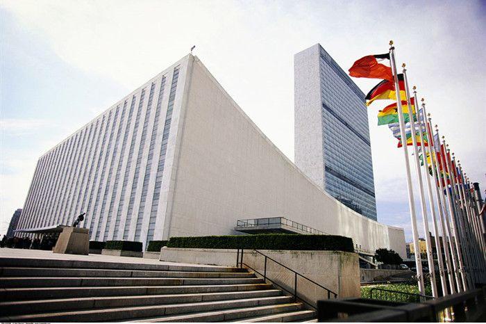 联合国总部设在美国的什么市（联合国总部是国际领土，却被美当成了自家后院，接连阻止俄伊参会）