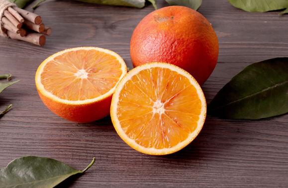 盐蒸橙子可以用血橙吗（盐蒸橙子的做法）