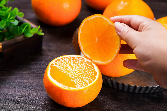 爱媛果冻橙可以蒸着吃吗（吃果冻橙有什么好处和坏处）
