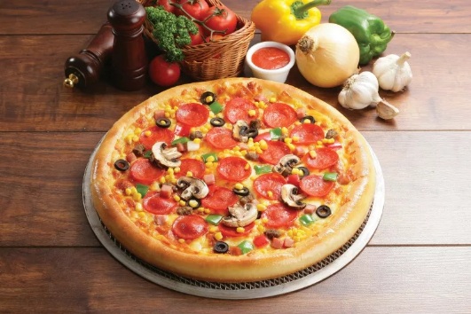 披萨上面一般都放什么蔬菜水果好吃（披萨什么口味比较好吃）
