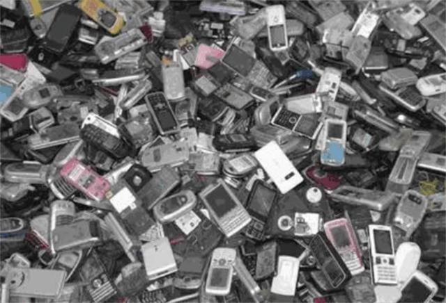 我国每年废弃手机约 4 亿部 回收利用仅 10%