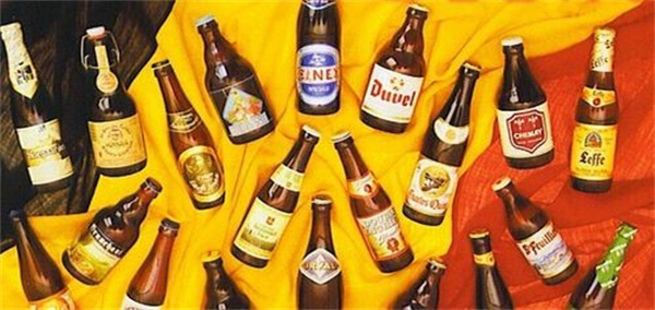 啤酒越卖越贵（“国产三巨头”营收破百亿 一年减员上千人）