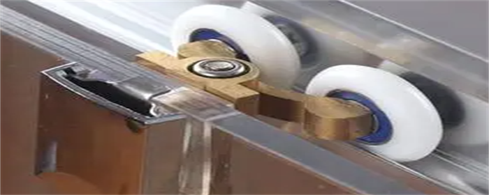 淋浴房移门滑轮修理方法（淋浴房移门滑轮坏了怎么安装）