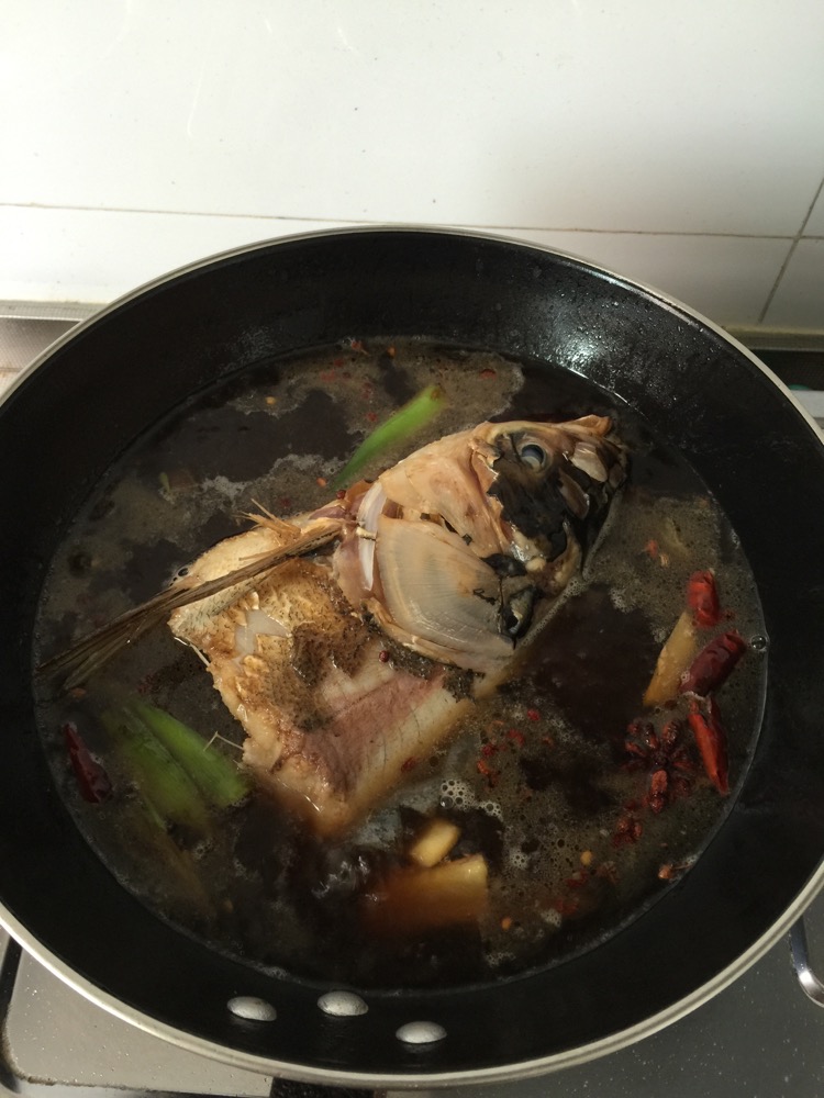 炖鱼头豆腐汤的做法大全 炖鱼头的家常做法视频