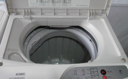 洗衣机如何知道进水量（洗衣机注水口水量小什么原因）