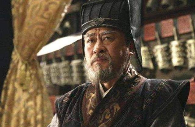 汉文帝也是被大臣拥立当上的皇帝，为何不像汉献帝一样变成傀儡？