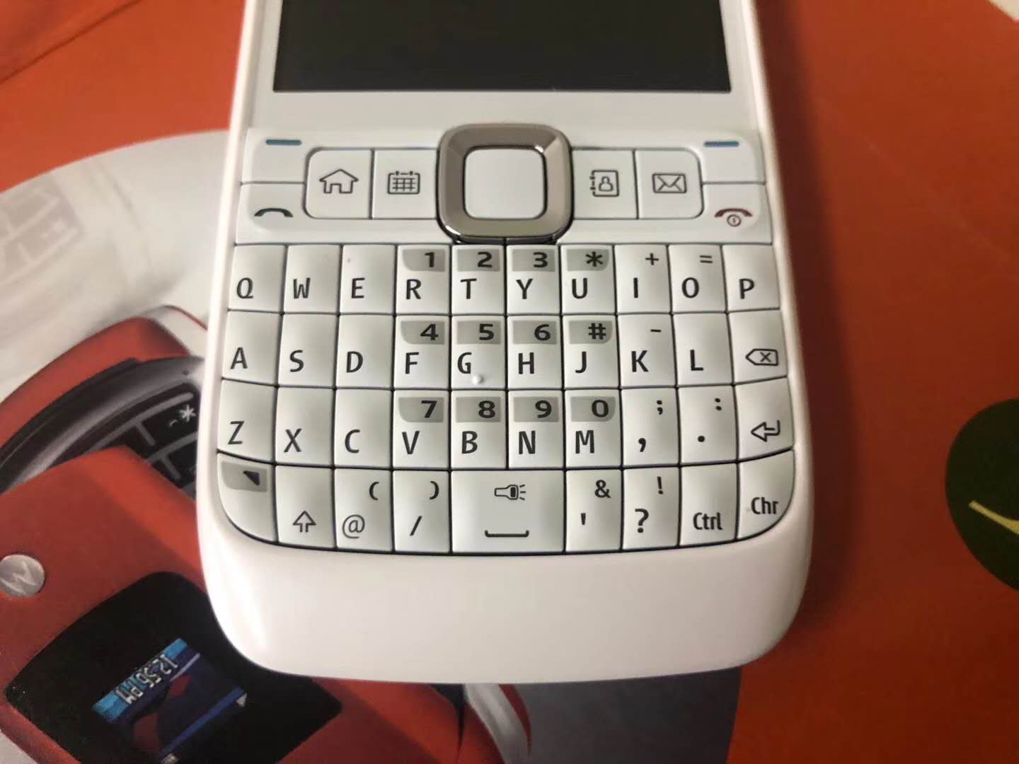 诺基亚经典商务全键盘e63怀旧手机