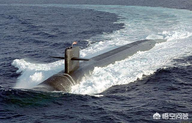 俄罗斯的核潜艇和中国的核潜艇哪个强（美俄核潜艇谁厉害）