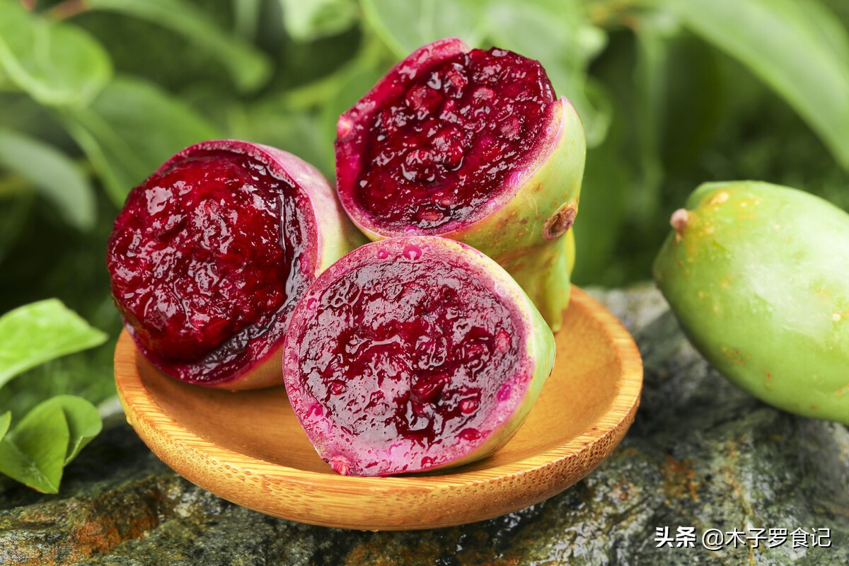 仙人掌的果实能吃吗（籽多个头小的仙人掌果，加了它做成饮料，口感酸甜，丰富有层次）