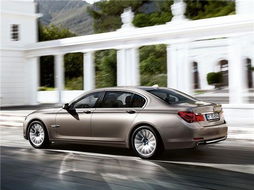 全新BMW5系：尊贵与驾驶乐趣的完美结合