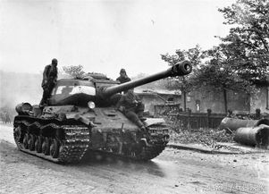 为什么德国人在二战期间制造了这么多的坦克呢-